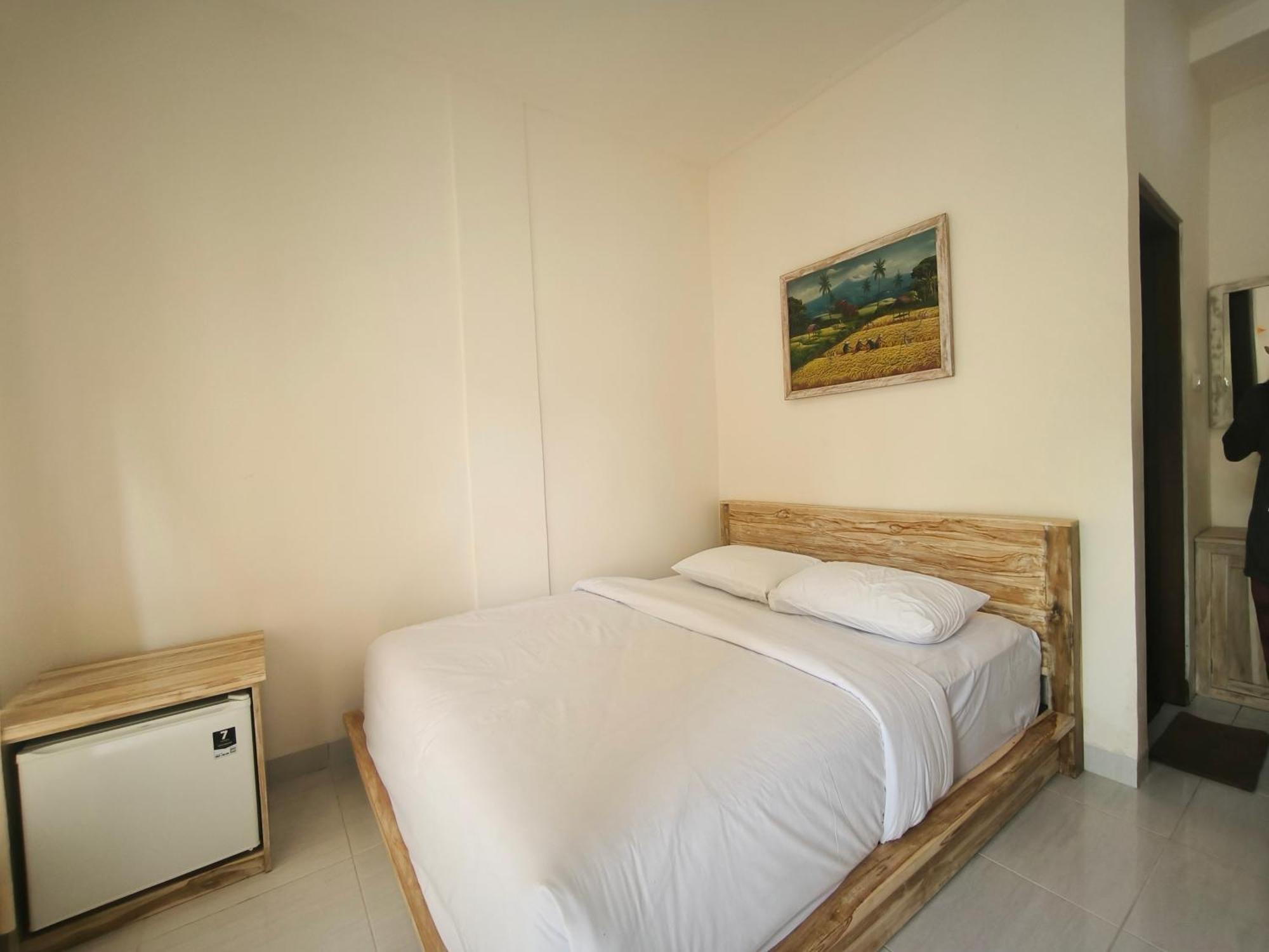 Ken Ken Guest House Семиняк Екстериор снимка