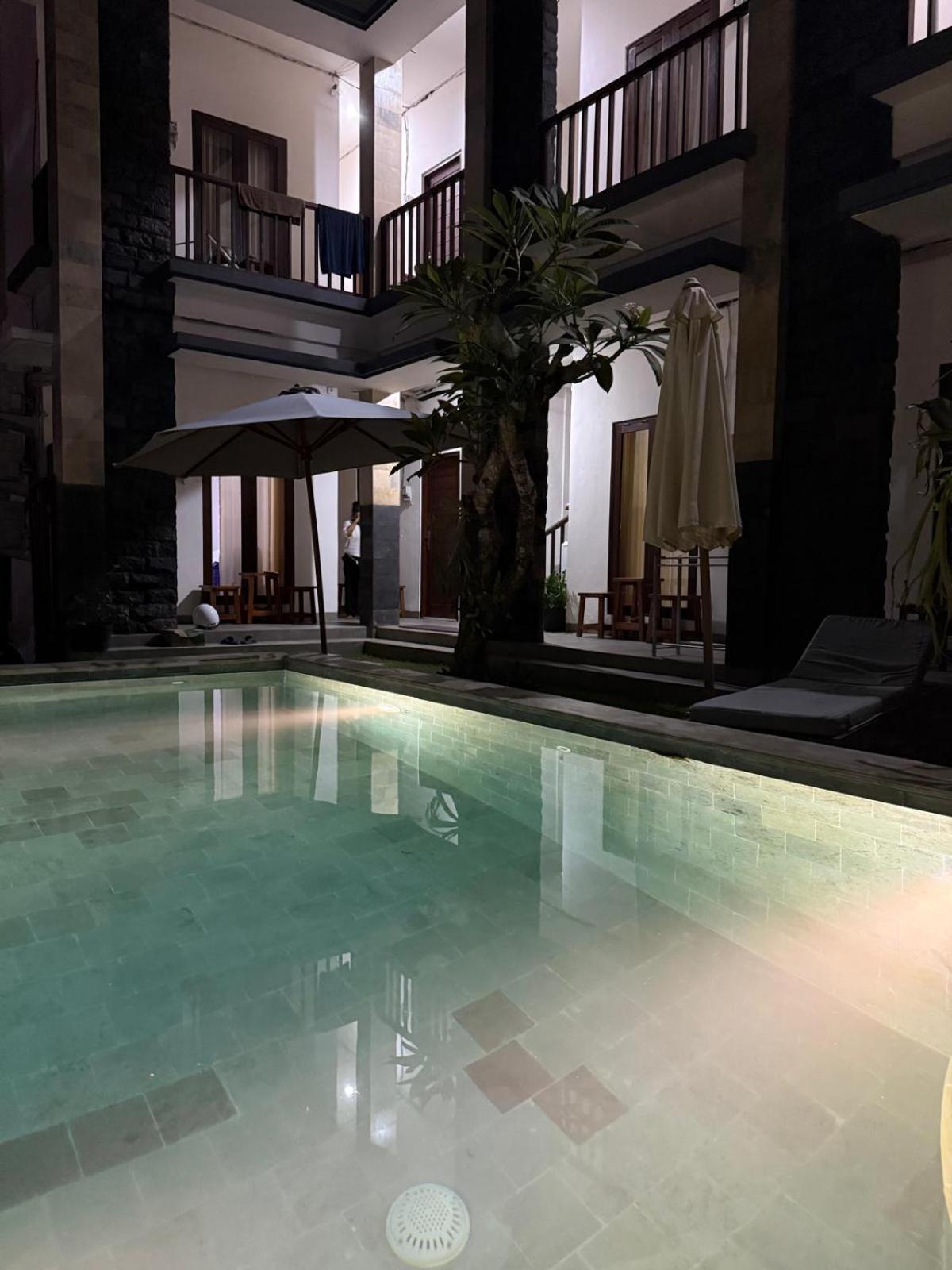 Ken Ken Guest House Семиняк Екстериор снимка