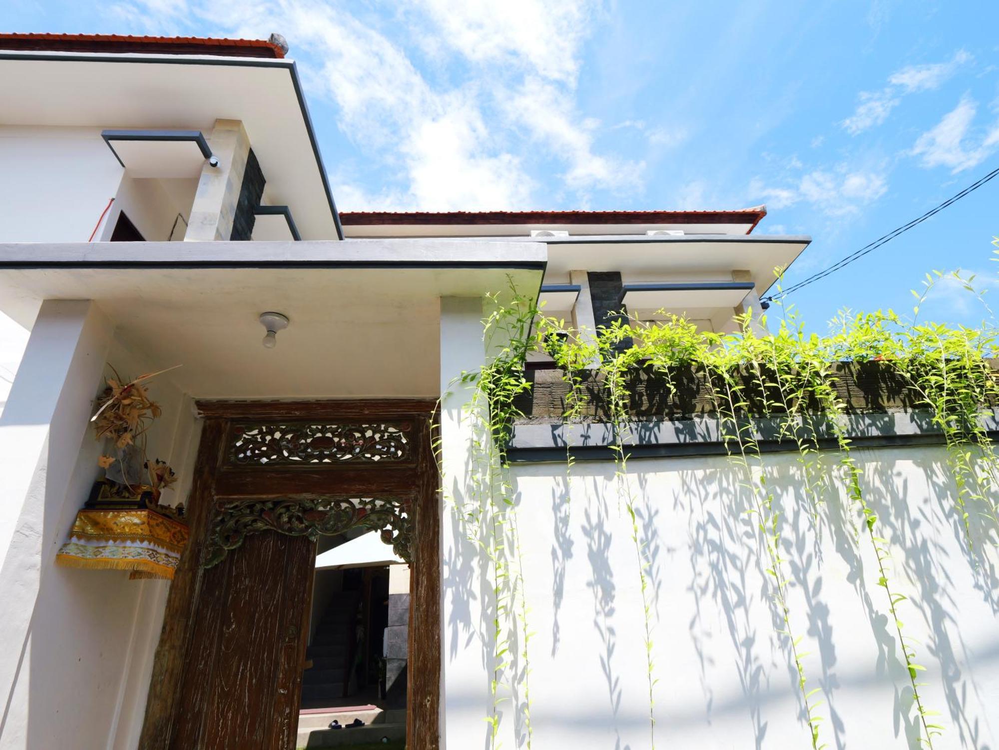 Ken Ken Guest House Семиняк Екстериор снимка